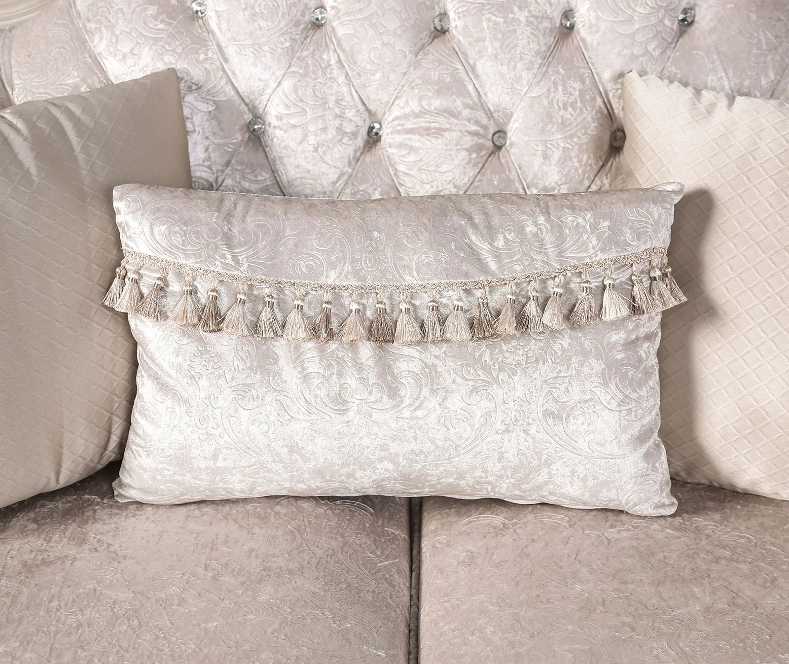 Acapulco Traditional Upholstered Sofa - Image 6