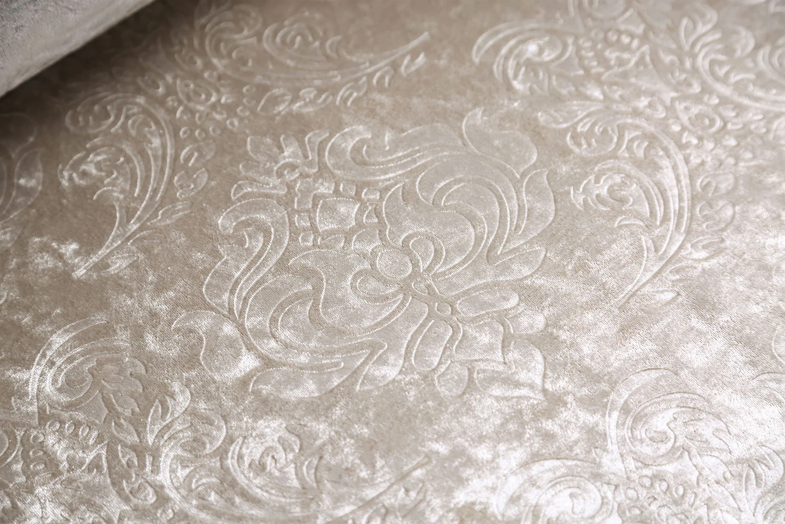 Acapulco Traditional Upholstered Sofa - Image 10