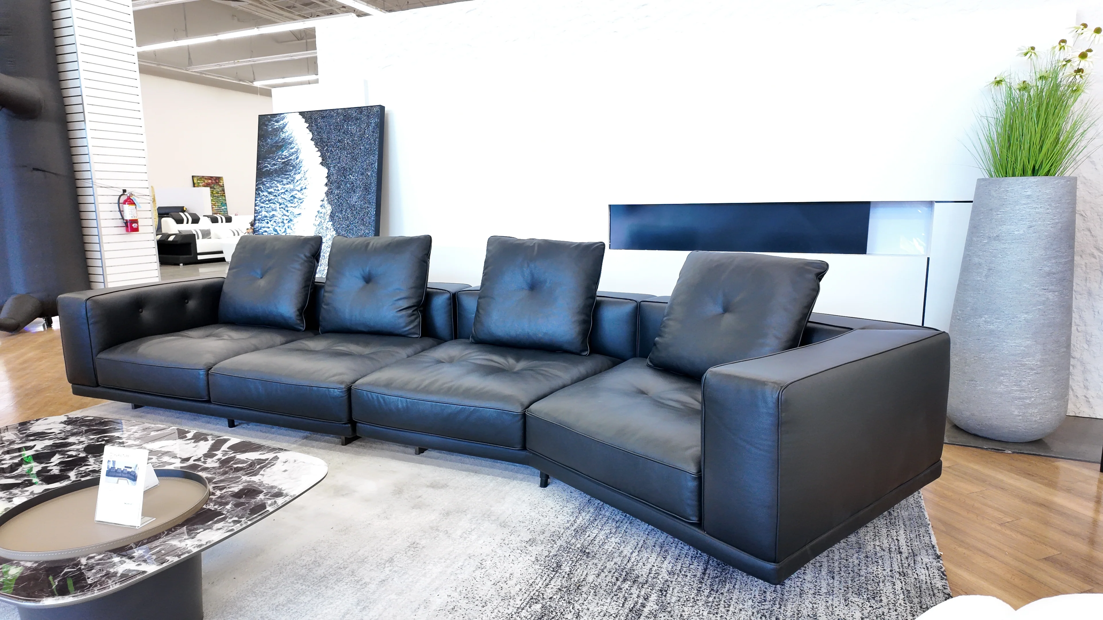 Bellante Elegance Sectional - Image 5