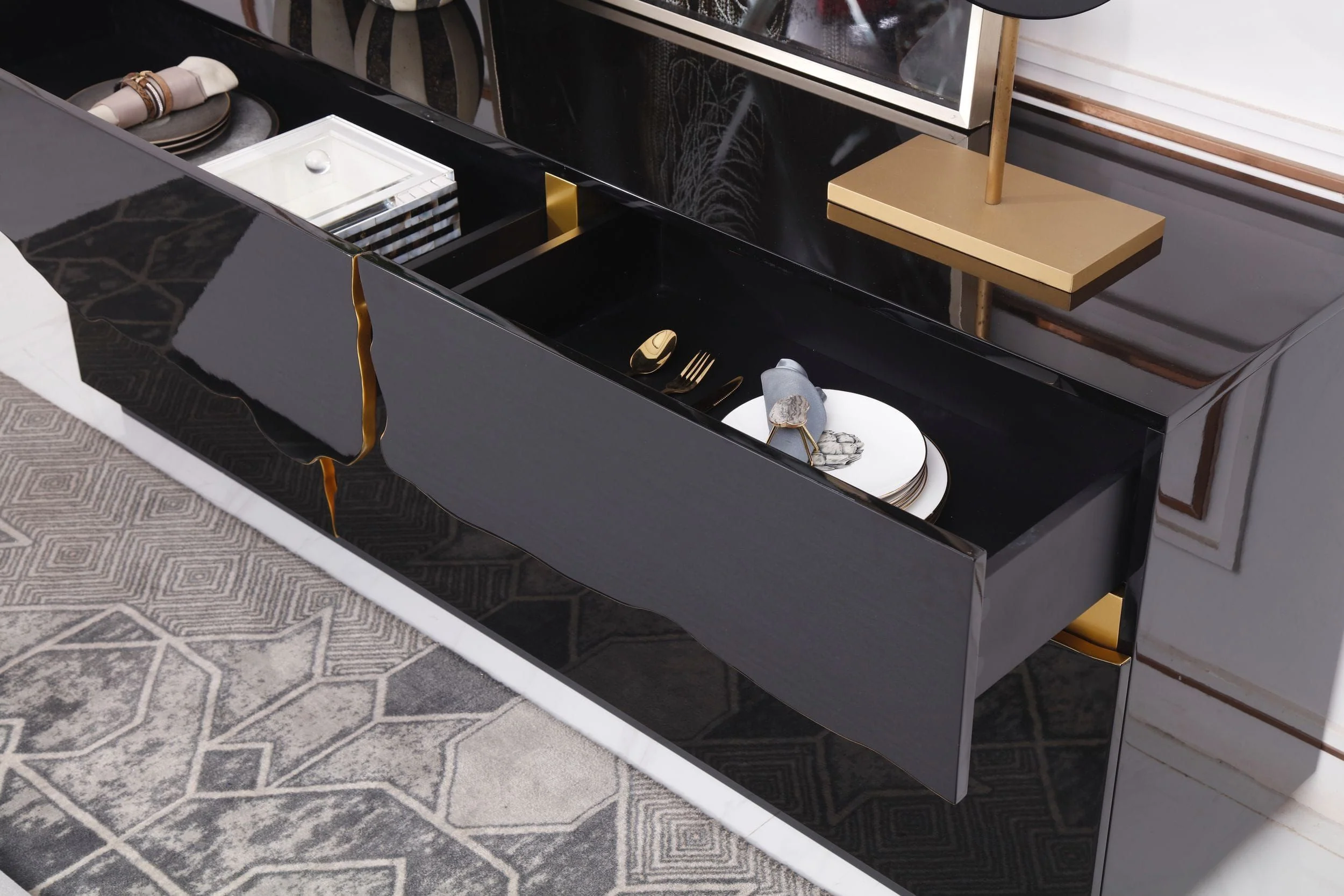 Black Luxe Buffet - Image 5