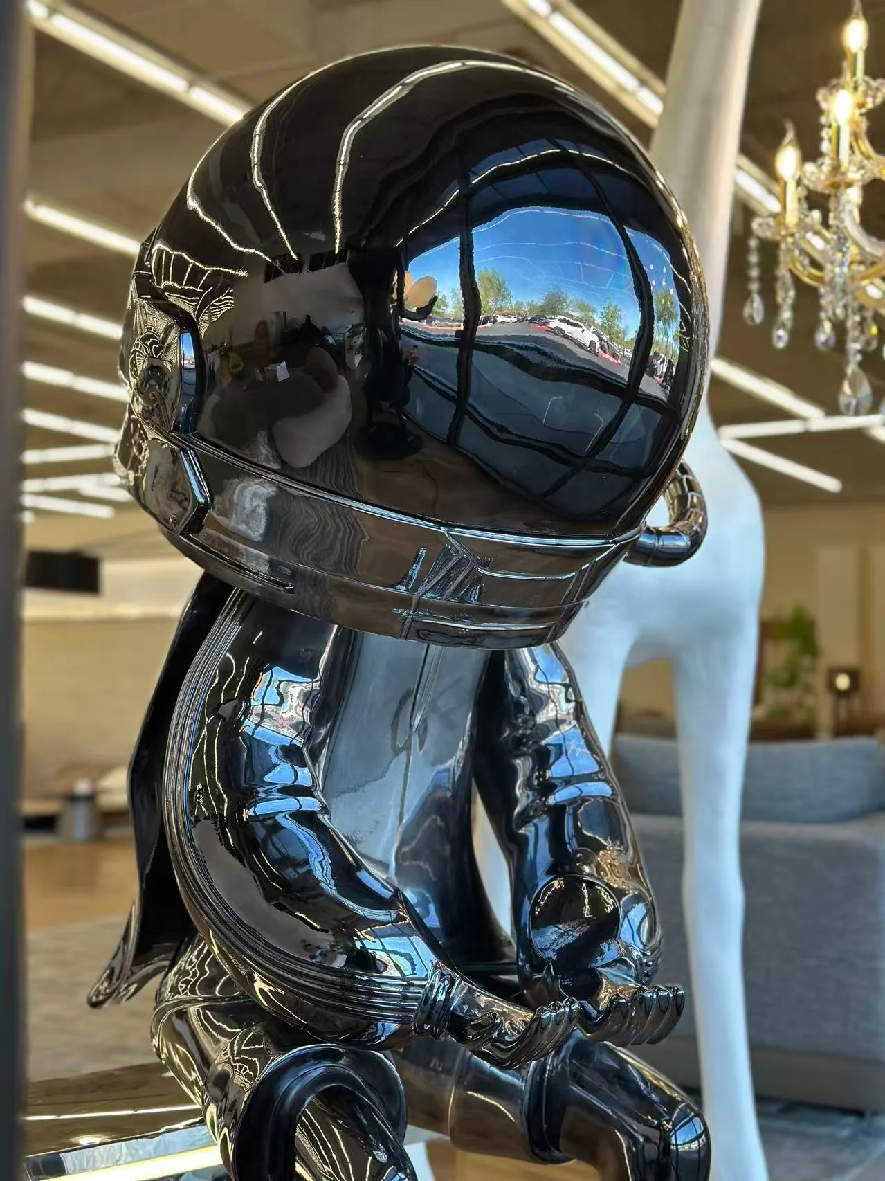 Companion Astronaut Decor Sculpture - Image 8
