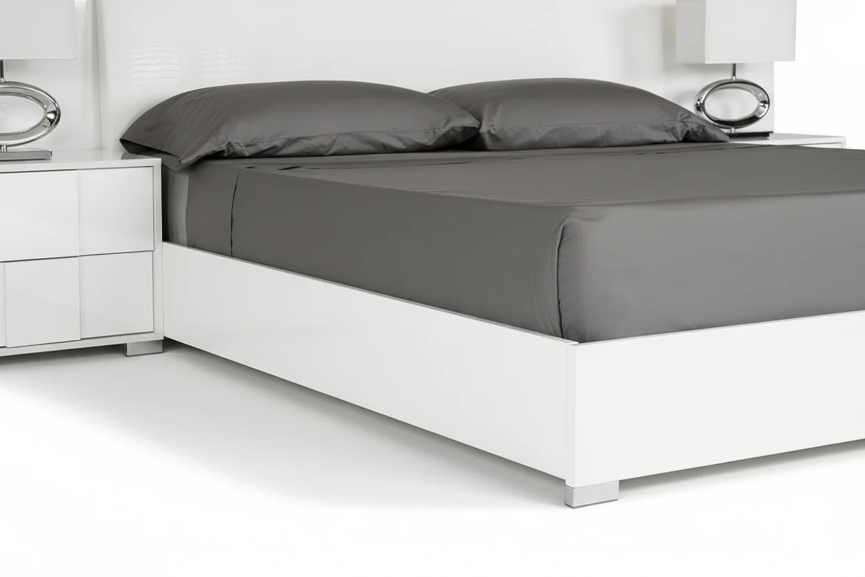 Crystal Luxe High Gloss Platform Bed - Image 11