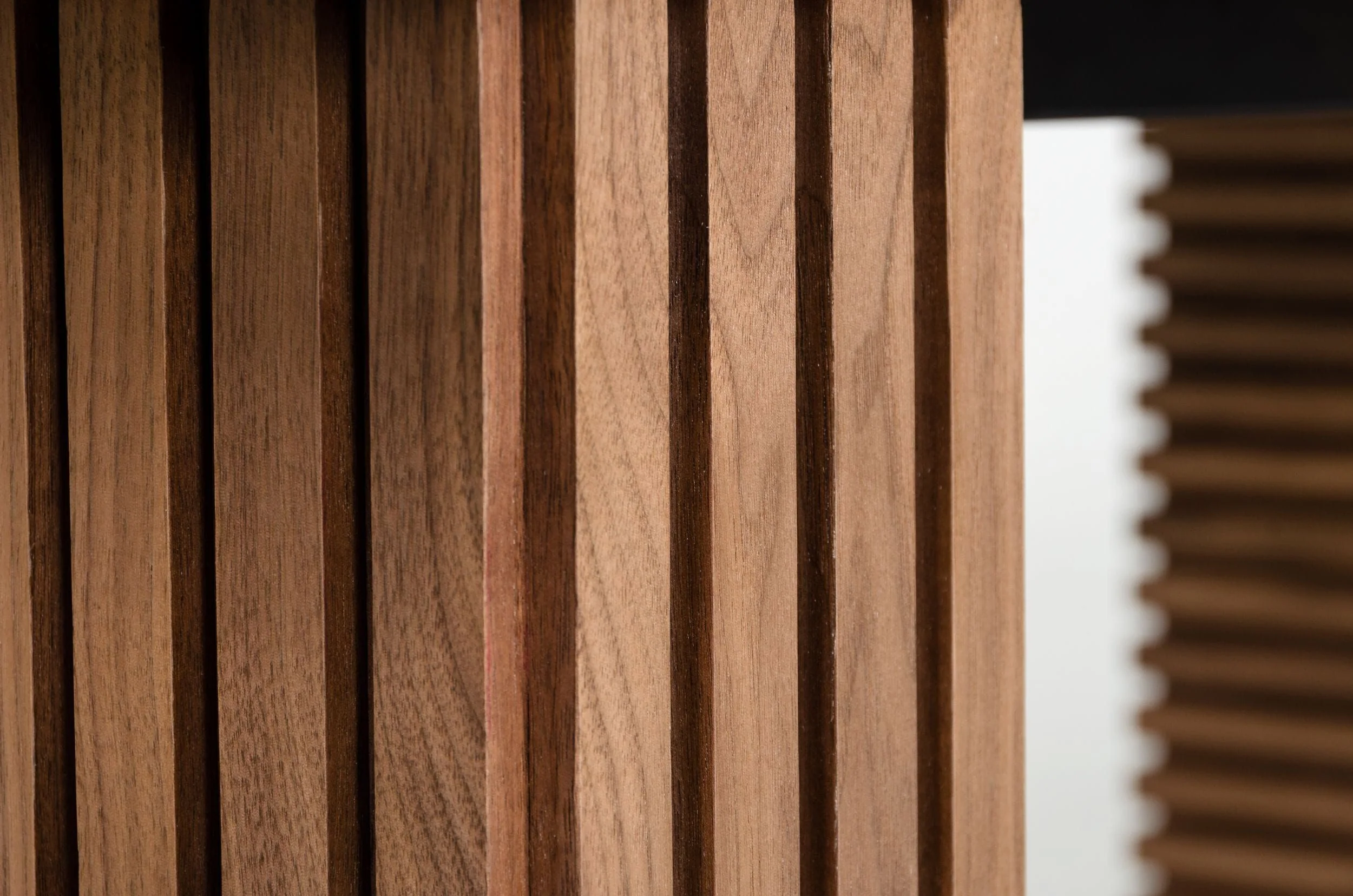 Frosted Pine Table - Image 3