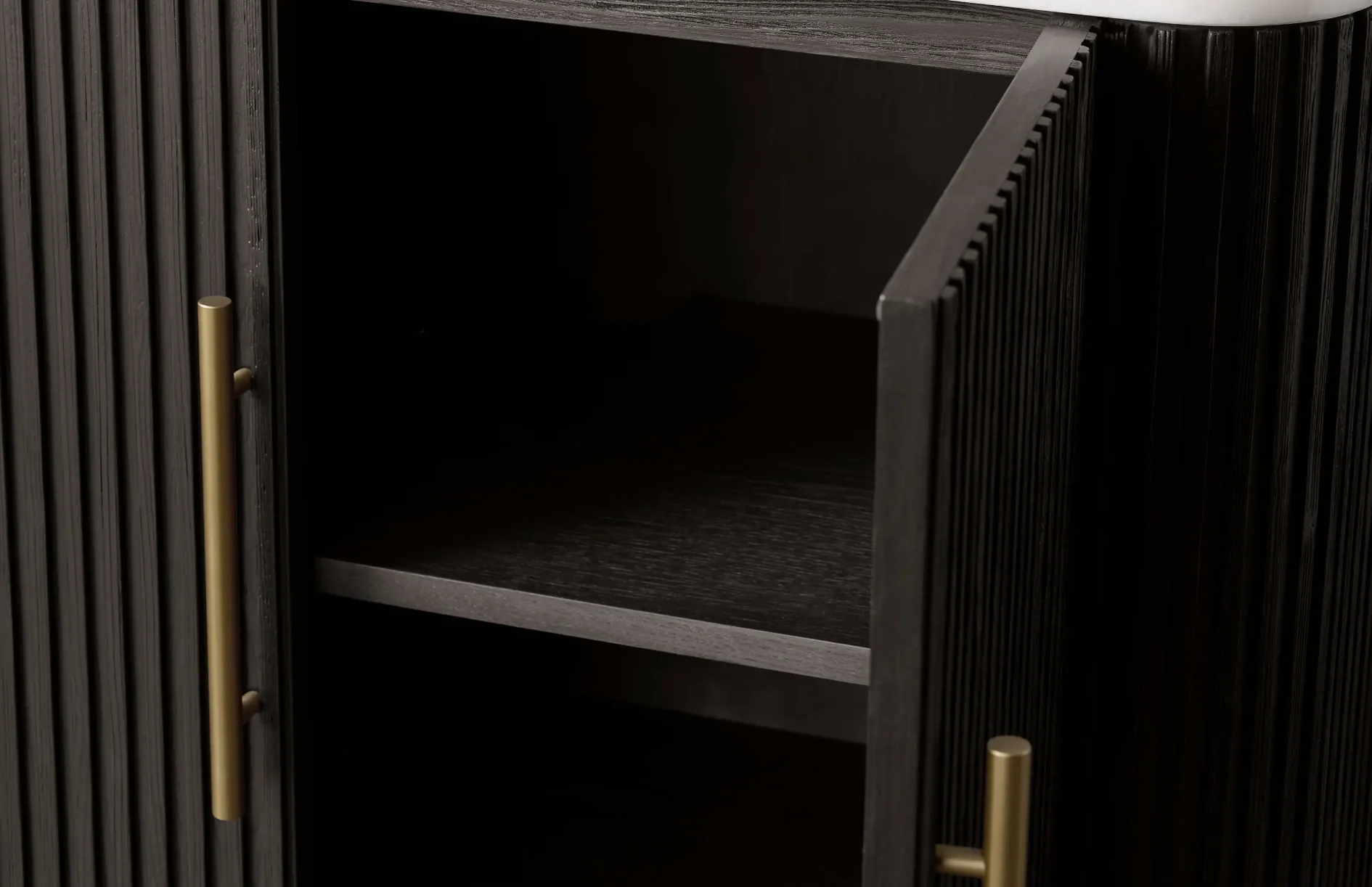 Hazel Hall Chest - Image 3