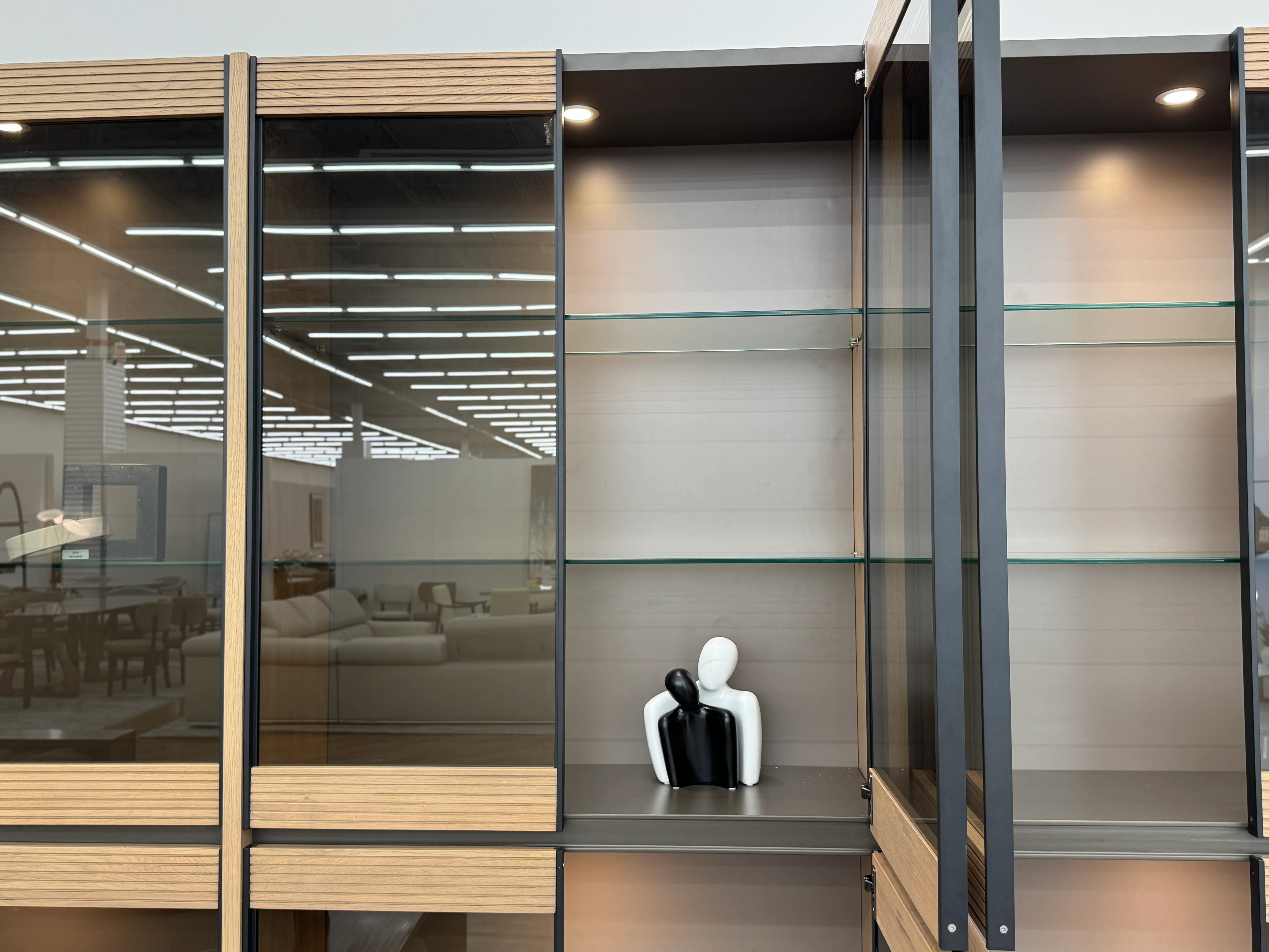 Hermosa Glass Cabinet - Image 6