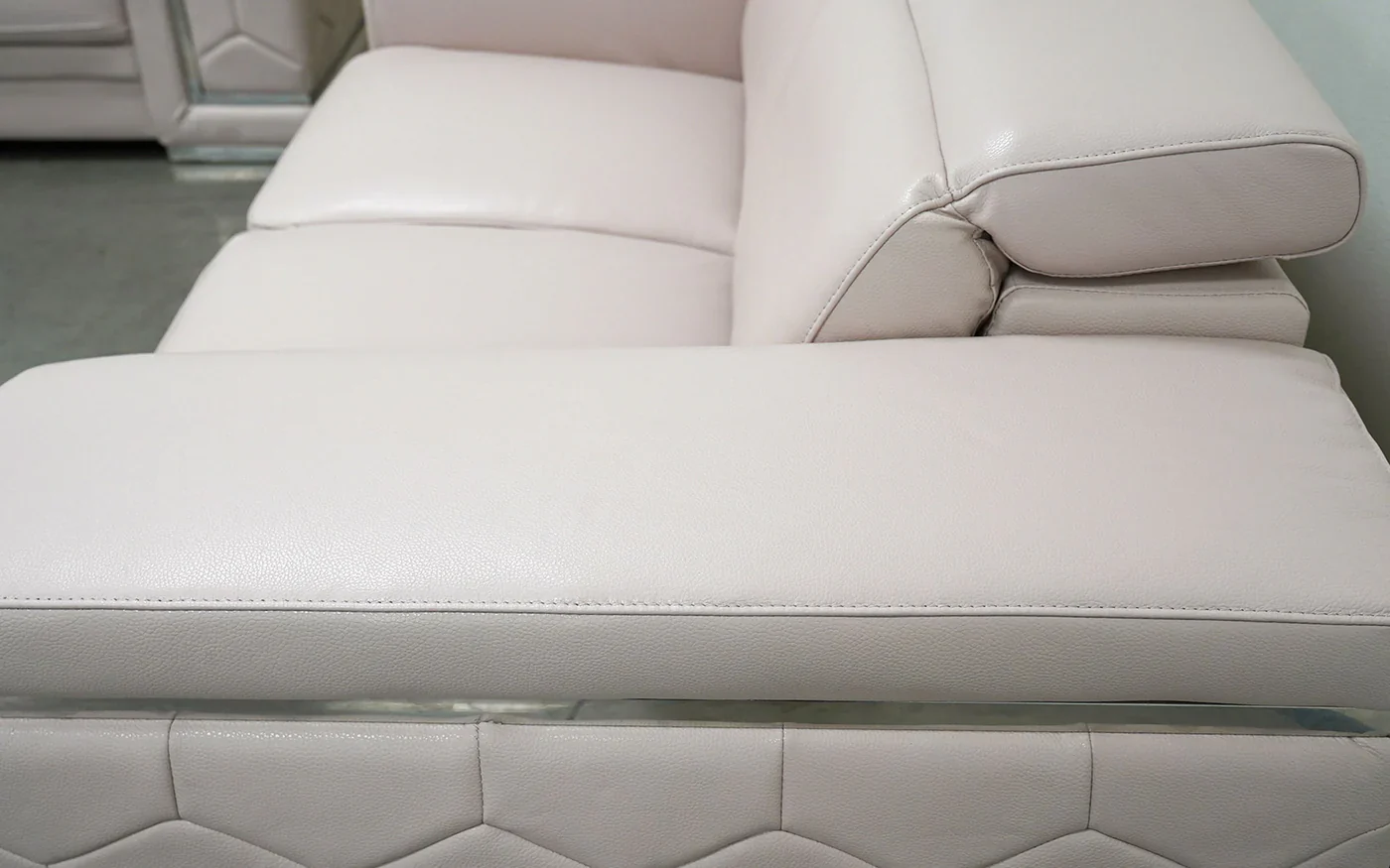 Honeycomb Leather Sectional - Image 4