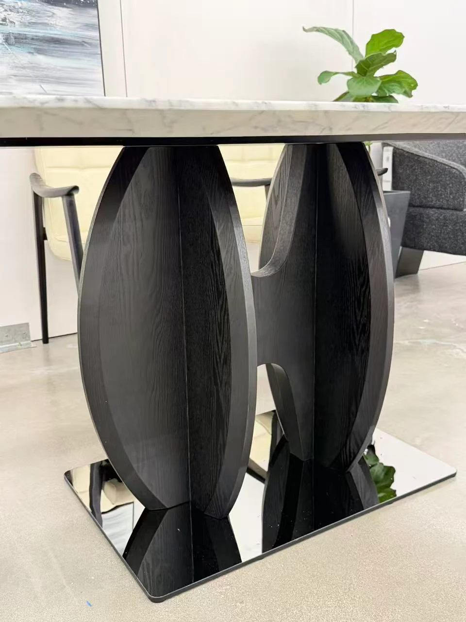 Julius Dining Table - Image 8