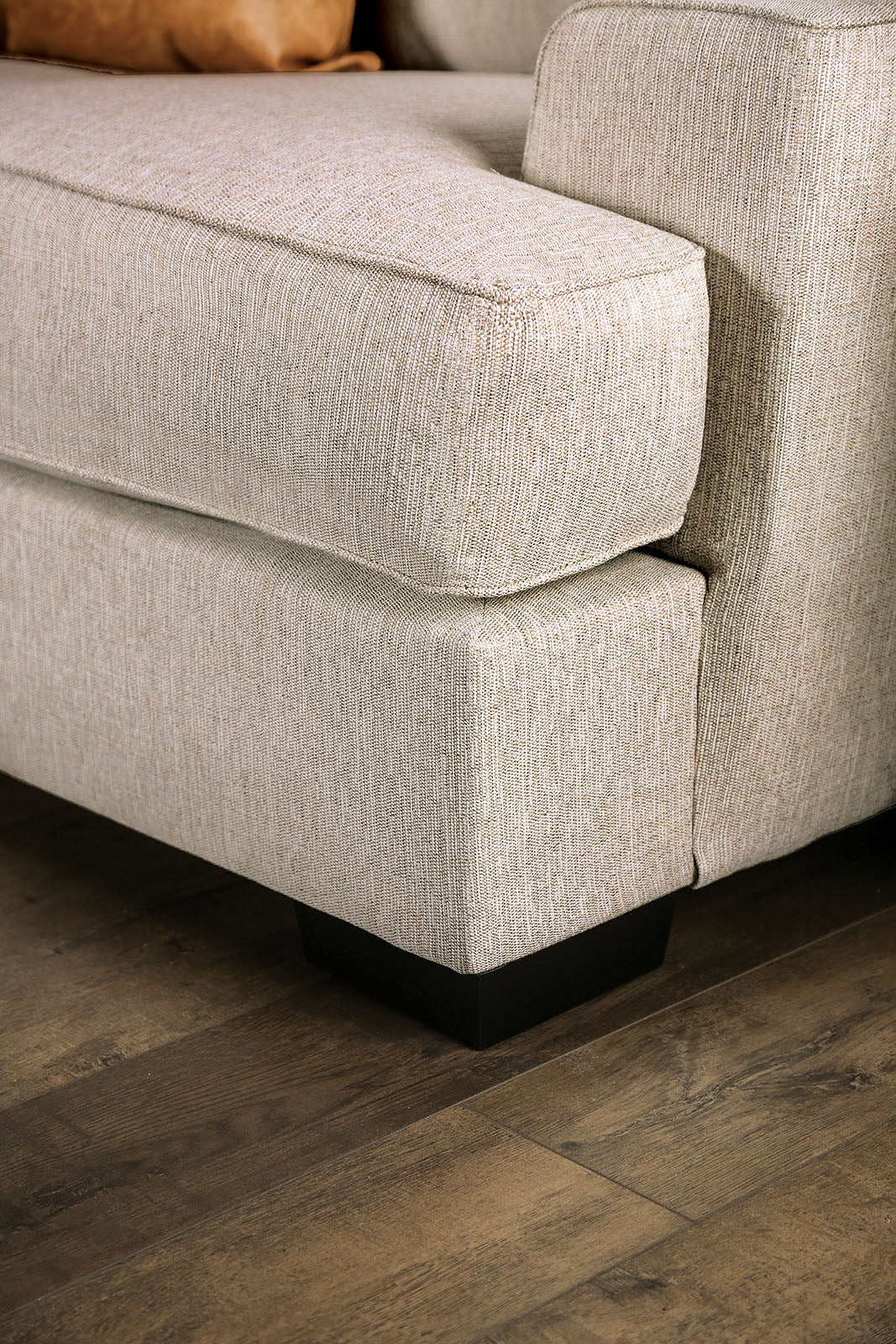 New Meadows Traditional Loveseat - Image 6