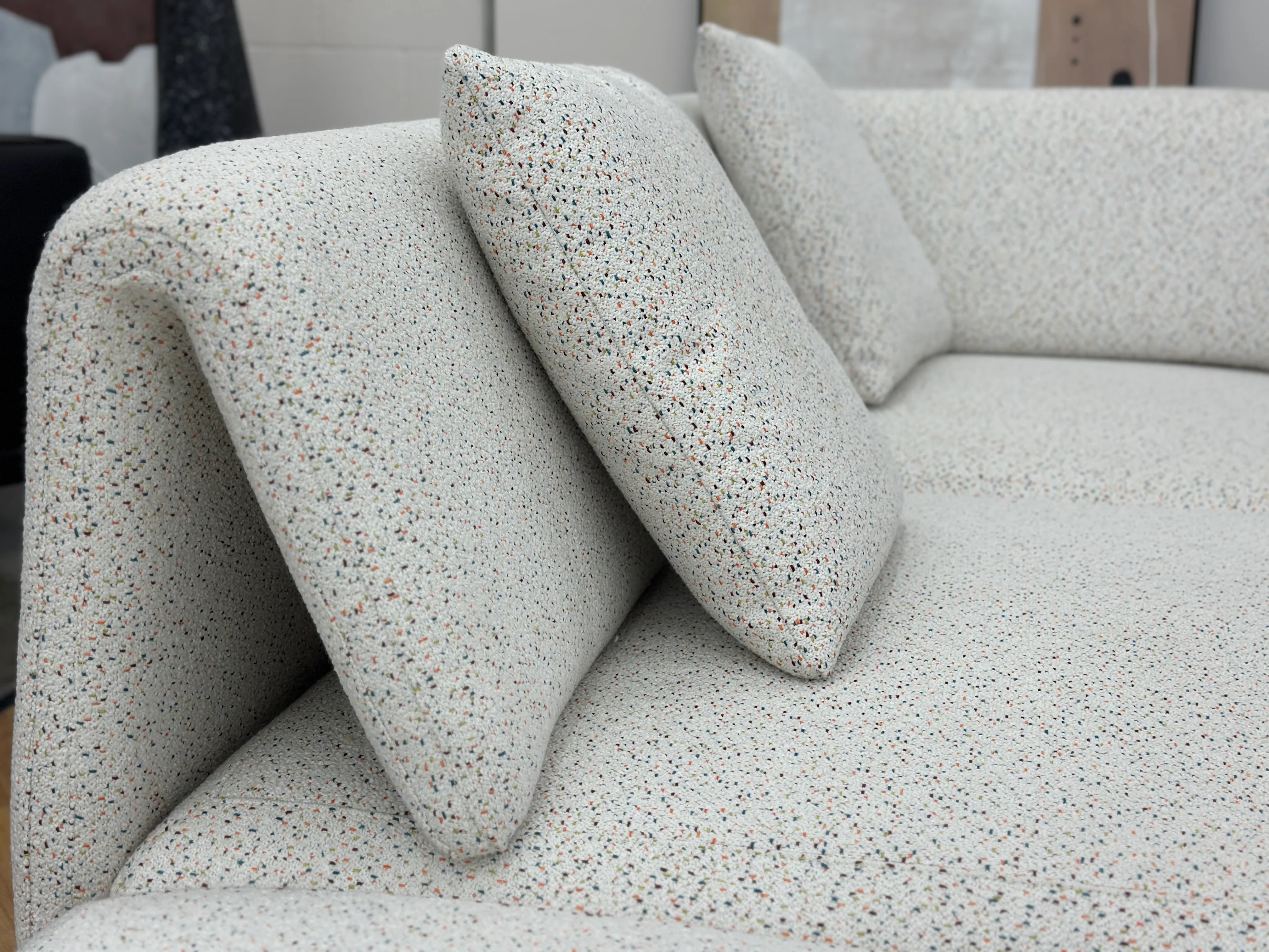 Origami Fold Sofa - Image 8