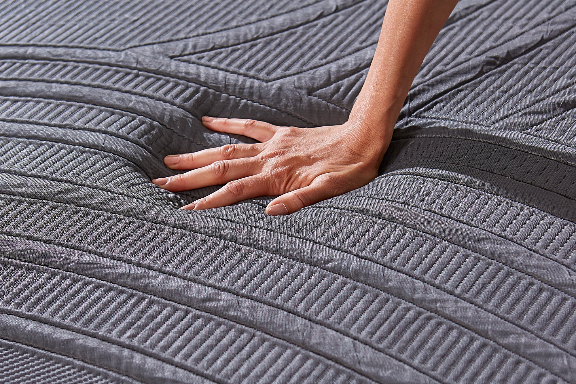 MLILY 11.5" PowerCool Firm Sleep System - Image 8