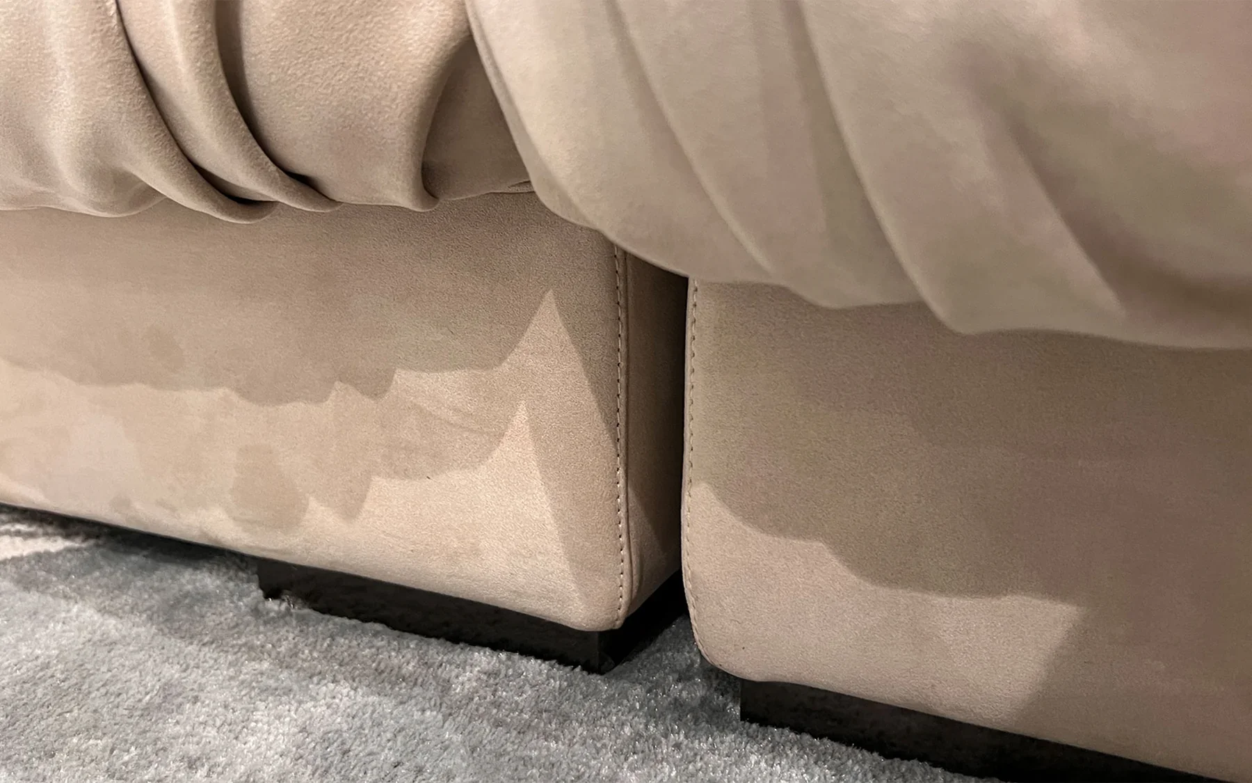 Vela Artistic Sofa - Image 14